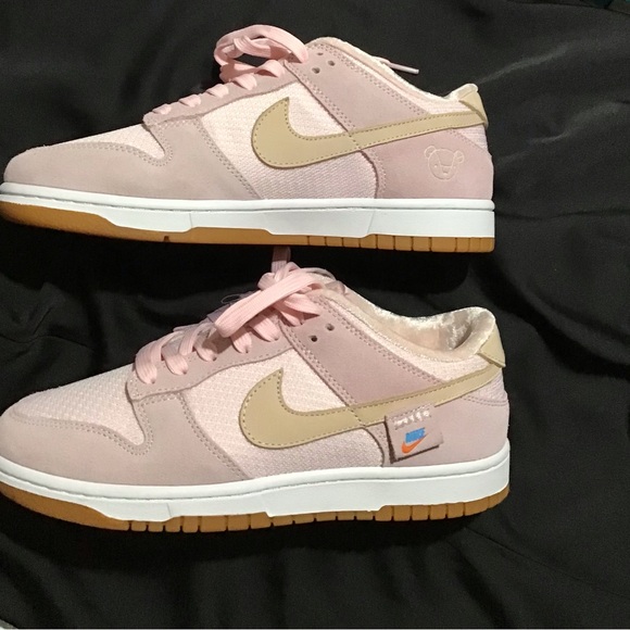 SPECIAL EDITION NEW NIKE wmns Dunk Low Teddy Bear light soft pink - Picture 6 of 9